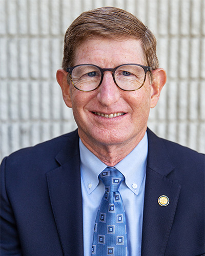 Ed Ginsberg headshot new site.jpg